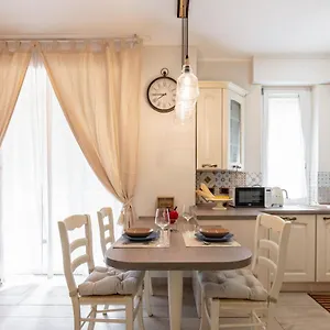 Appartamento Be House - By Host4u, Milano